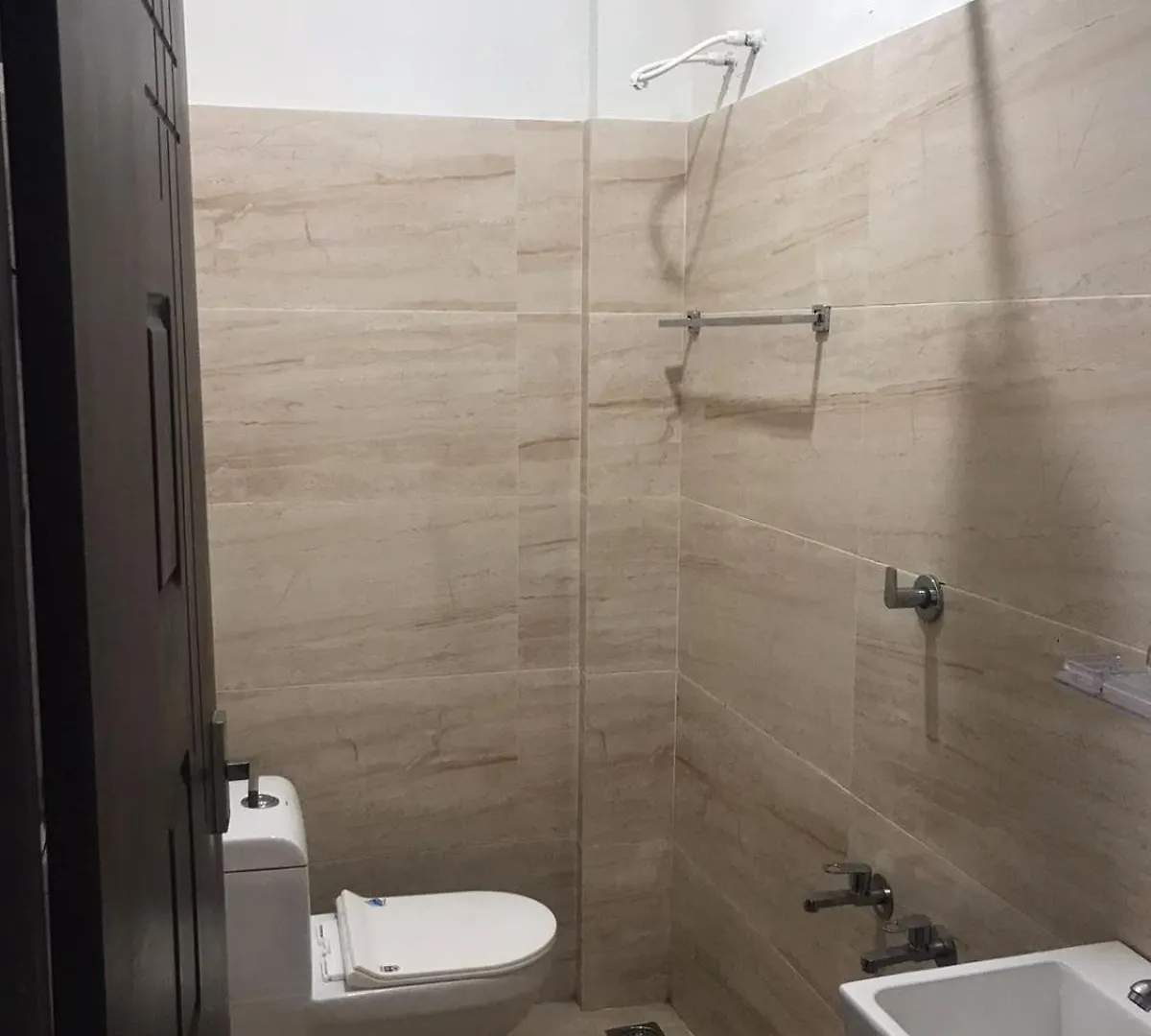 Low Budget Room At Kalpetta Town 0*,