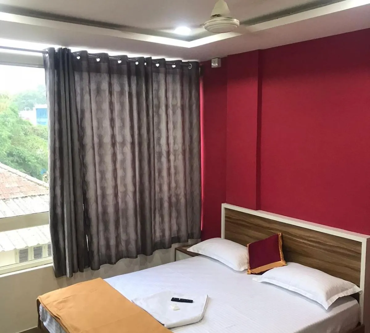 Low Budget Room At Kalpetta Town Homestay